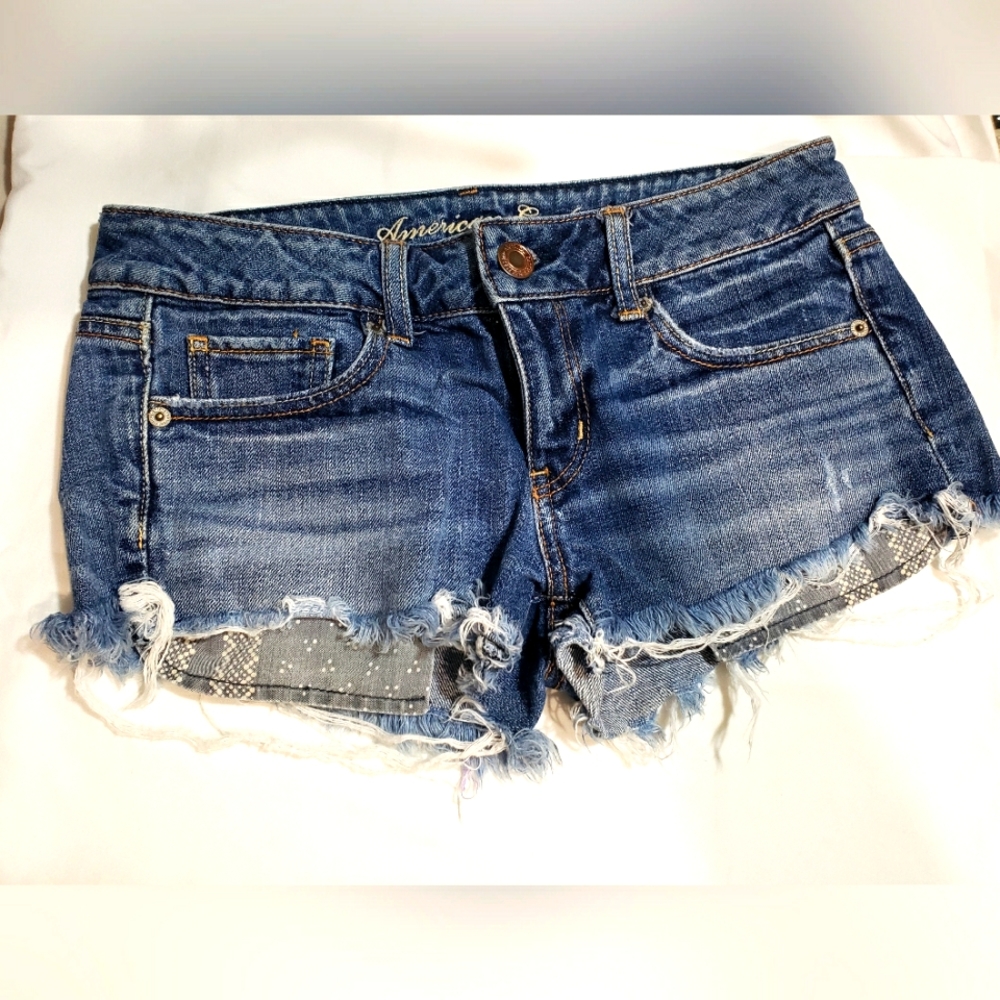 American Eagle. Size 2 distressed shorts. Excellent condition